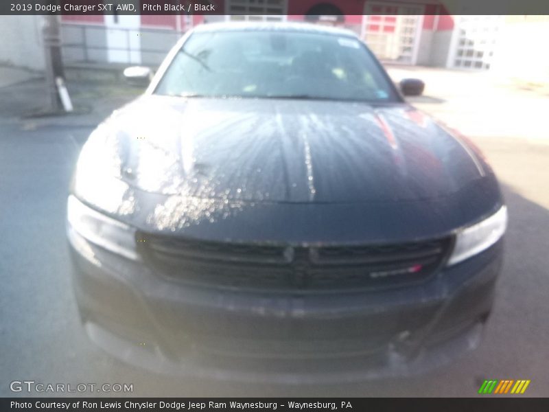 Pitch Black / Black 2019 Dodge Charger SXT AWD