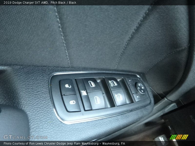 Pitch Black / Black 2019 Dodge Charger SXT AWD