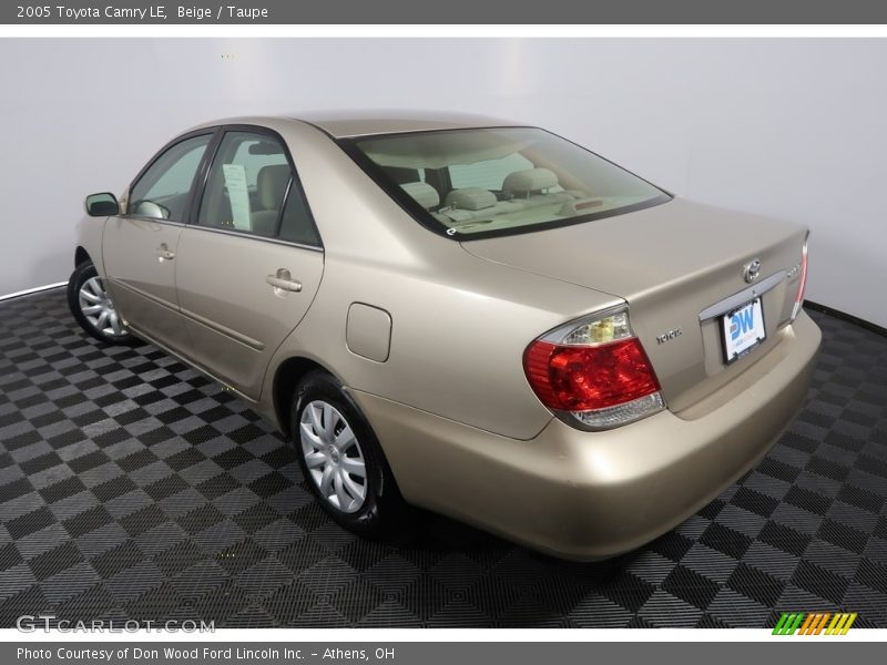 Beige / Taupe 2005 Toyota Camry LE