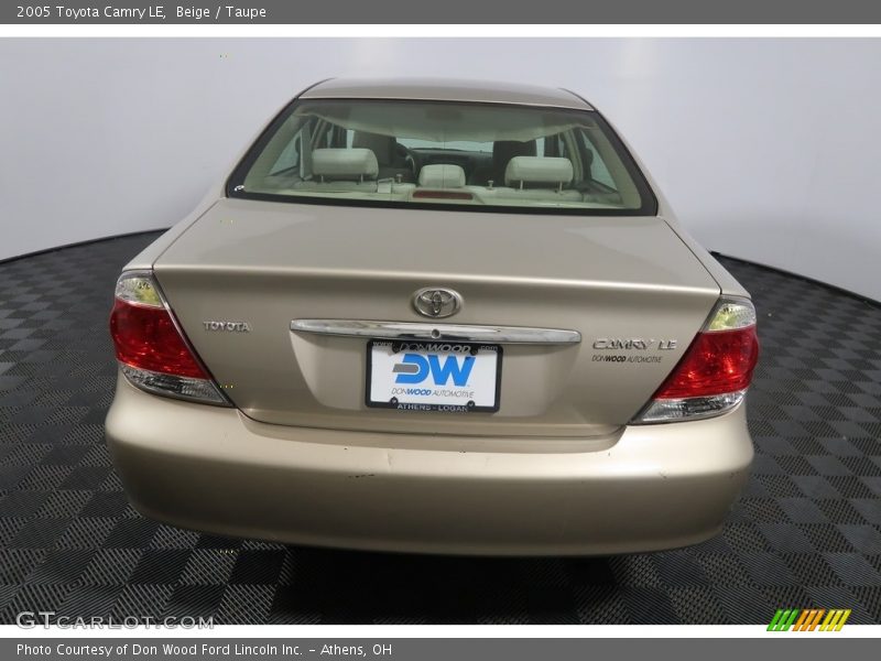 Beige / Taupe 2005 Toyota Camry LE