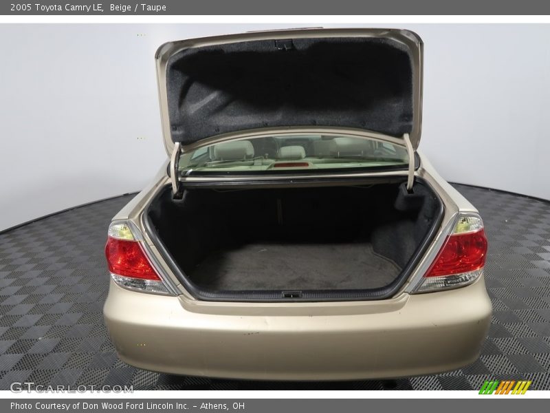 Beige / Taupe 2005 Toyota Camry LE