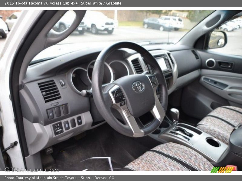Super White / Graphite 2015 Toyota Tacoma V6 Access Cab 4x4
