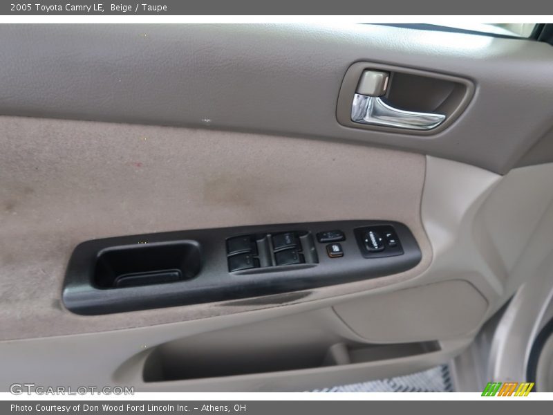 Beige / Taupe 2005 Toyota Camry LE