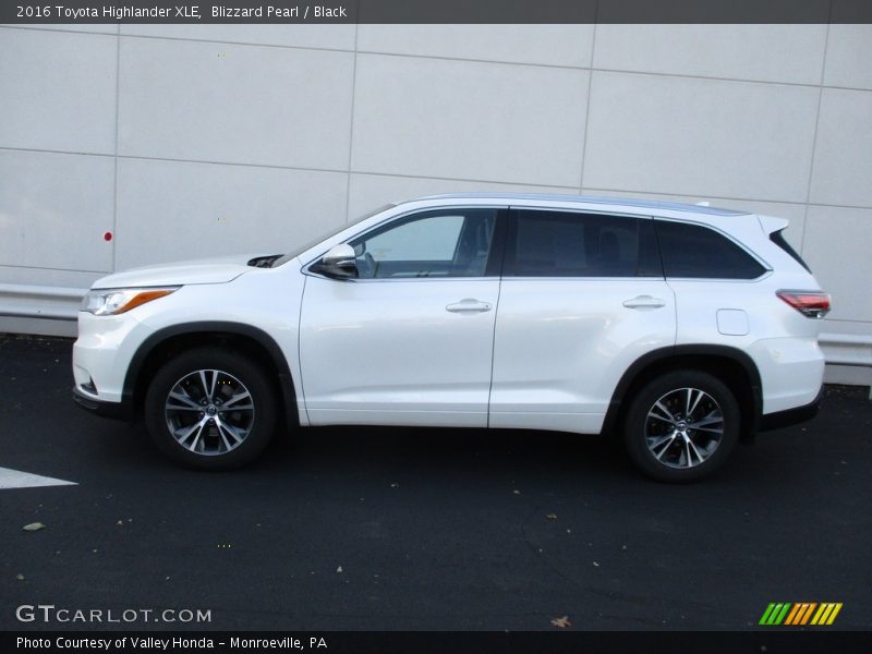 Blizzard Pearl / Black 2016 Toyota Highlander XLE