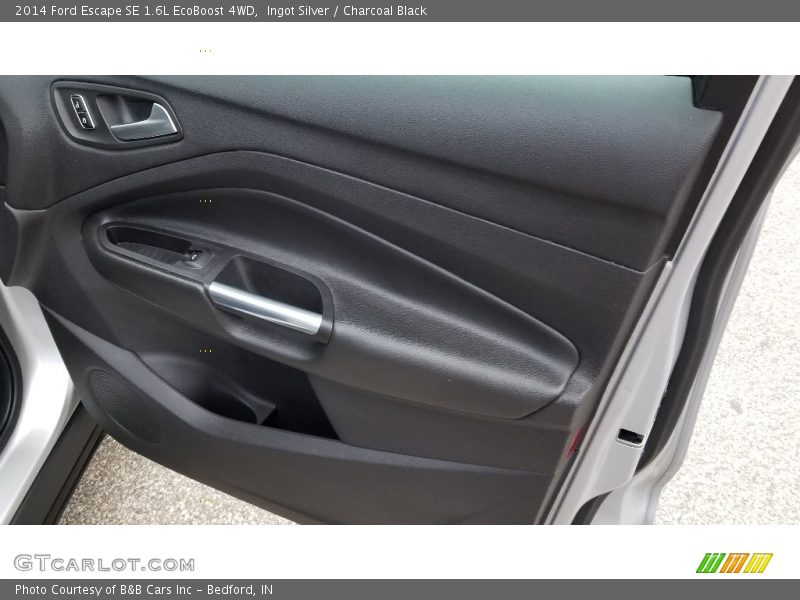 Ingot Silver / Charcoal Black 2014 Ford Escape SE 1.6L EcoBoost 4WD
