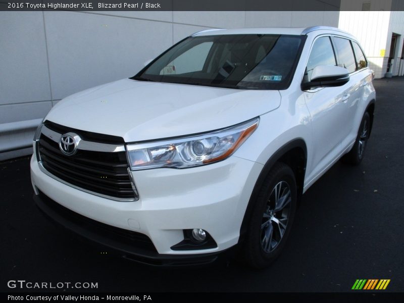 Blizzard Pearl / Black 2016 Toyota Highlander XLE
