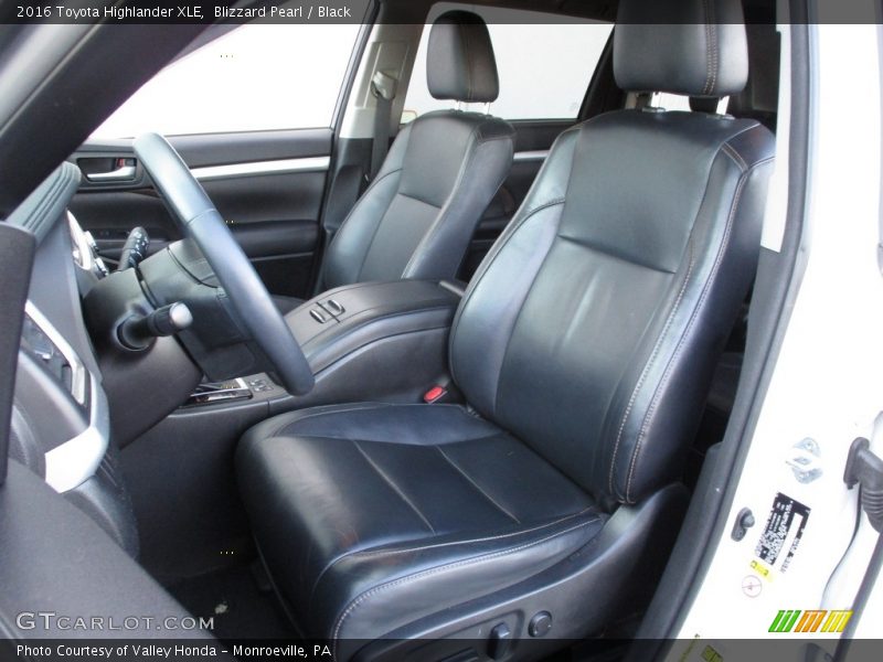 Blizzard Pearl / Black 2016 Toyota Highlander XLE