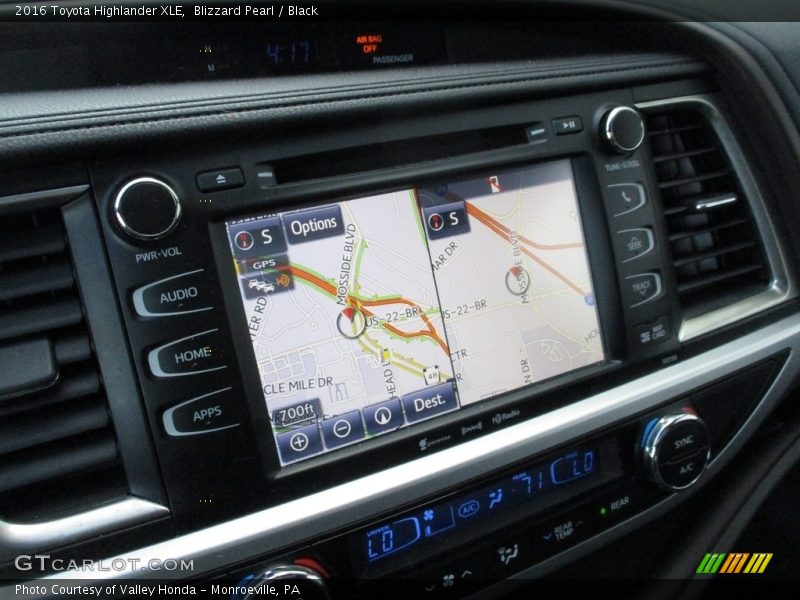 Blizzard Pearl / Black 2016 Toyota Highlander XLE
