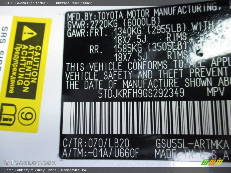 Blizzard Pearl / Black 2016 Toyota Highlander XLE