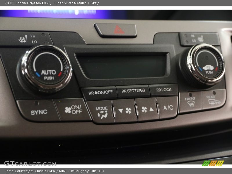 Lunar Silver Metallic / Gray 2016 Honda Odyssey EX-L
