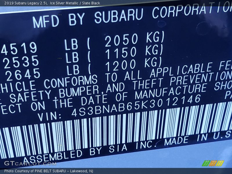 Ice Silver Metallic / Slate Black 2019 Subaru Legacy 2.5i