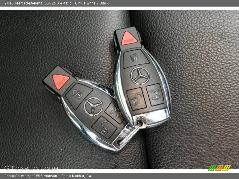 Cirrus White / Black 2015 Mercedes-Benz GLA 250 4Matic