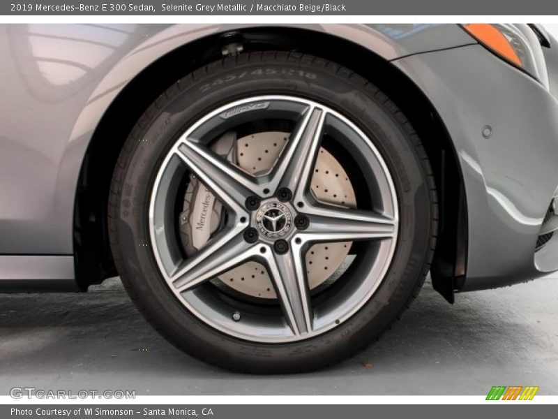 Selenite Grey Metallic / Macchiato Beige/Black 2019 Mercedes-Benz E 300 Sedan