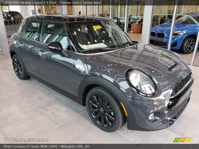 Thunder Grey / Carbon Black 2019 Mini Hardtop Cooper S 4 Door