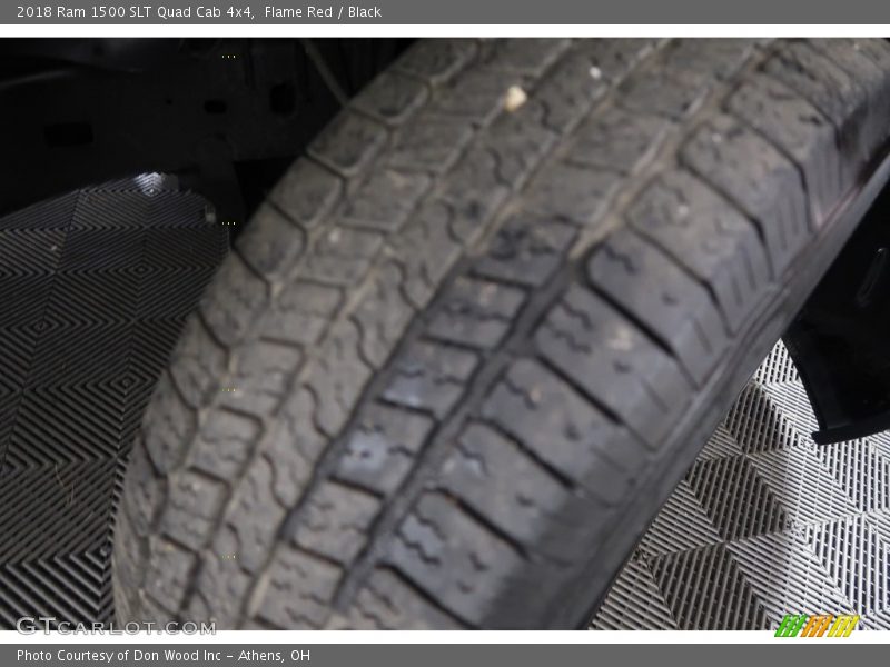 Flame Red / Black 2018 Ram 1500 SLT Quad Cab 4x4