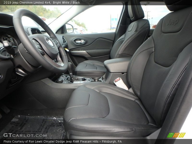 Bright White / Black 2019 Jeep Cherokee Limited 4x4