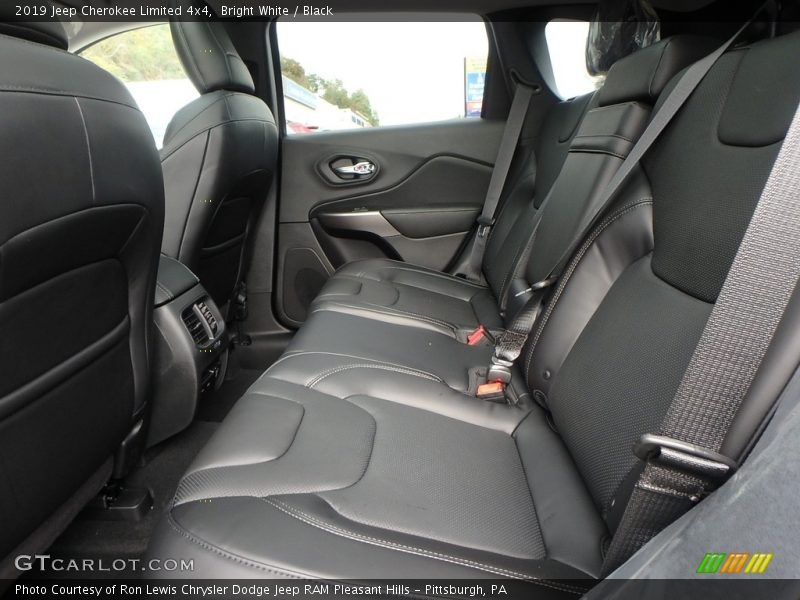 Bright White / Black 2019 Jeep Cherokee Limited 4x4