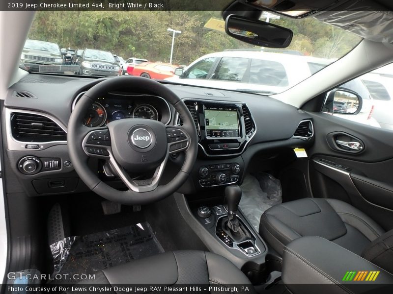 Bright White / Black 2019 Jeep Cherokee Limited 4x4
