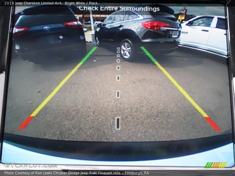 Bright White / Black 2019 Jeep Cherokee Limited 4x4