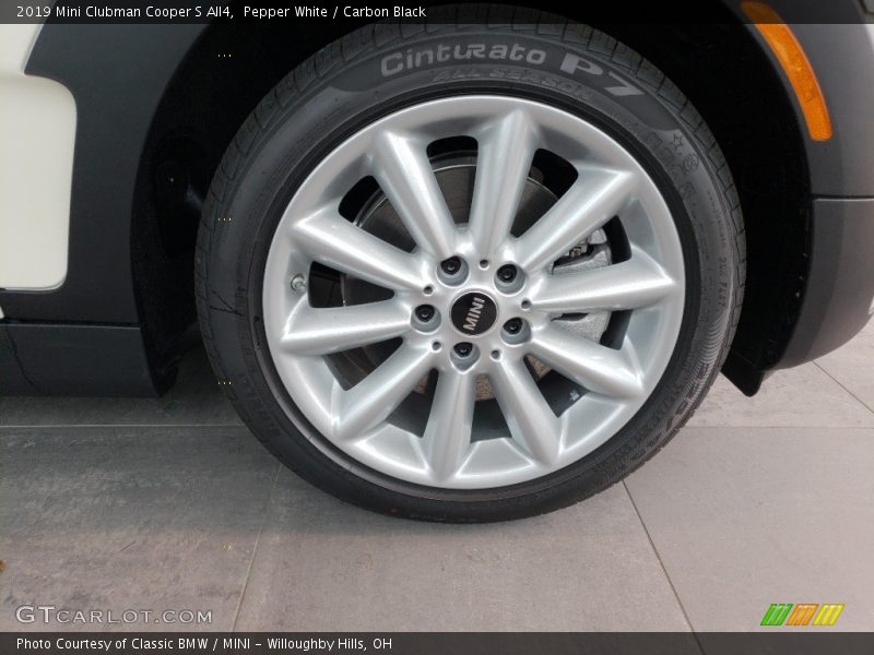 Pepper White / Carbon Black 2019 Mini Clubman Cooper S All4