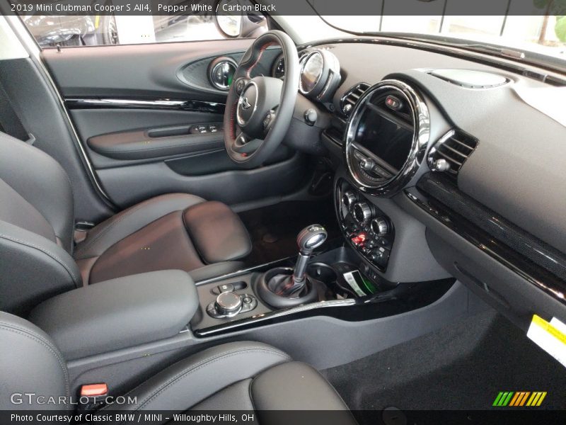 Pepper White / Carbon Black 2019 Mini Clubman Cooper S All4