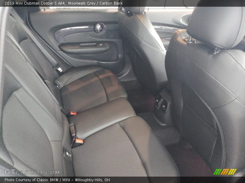 Moonwalk Grey / Carbon Black 2019 Mini Clubman Cooper S All4