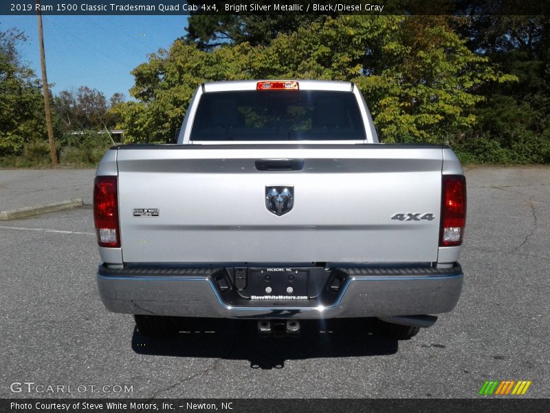 Bright Silver Metallic / Black/Diesel Gray 2019 Ram 1500 Classic Tradesman Quad Cab 4x4
