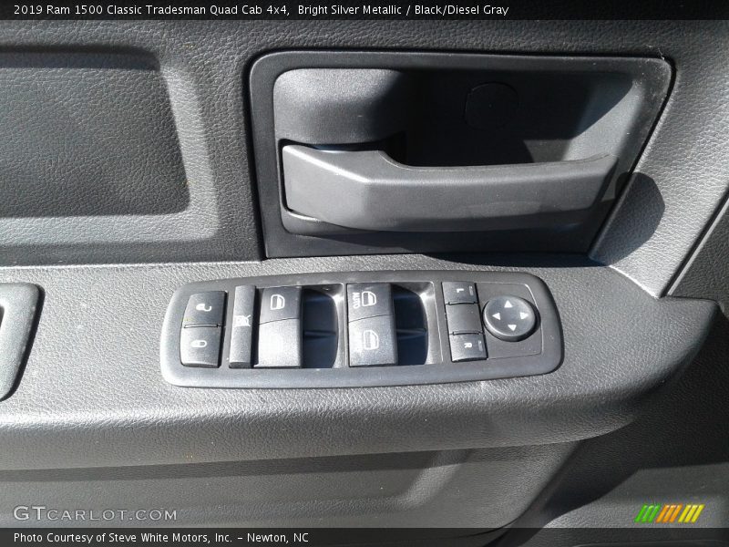 Bright Silver Metallic / Black/Diesel Gray 2019 Ram 1500 Classic Tradesman Quad Cab 4x4