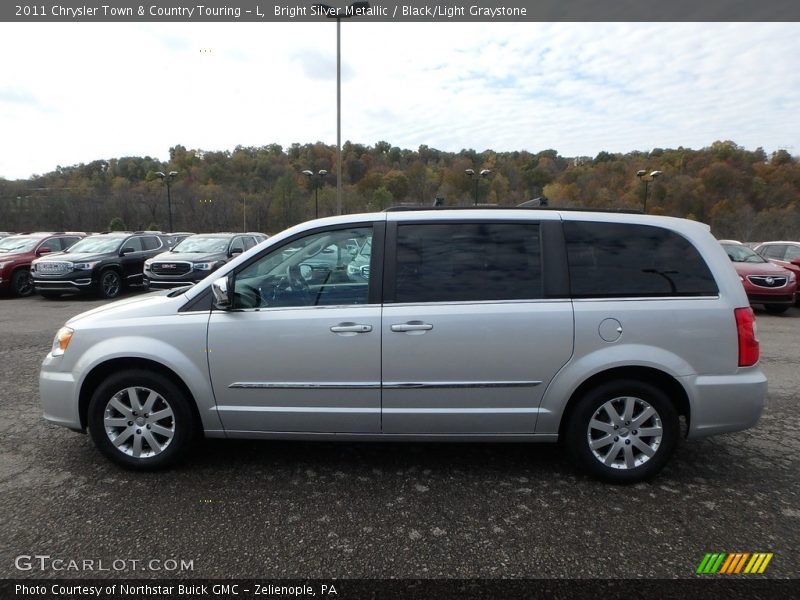 Bright Silver Metallic / Black/Light Graystone 2011 Chrysler Town & Country Touring - L