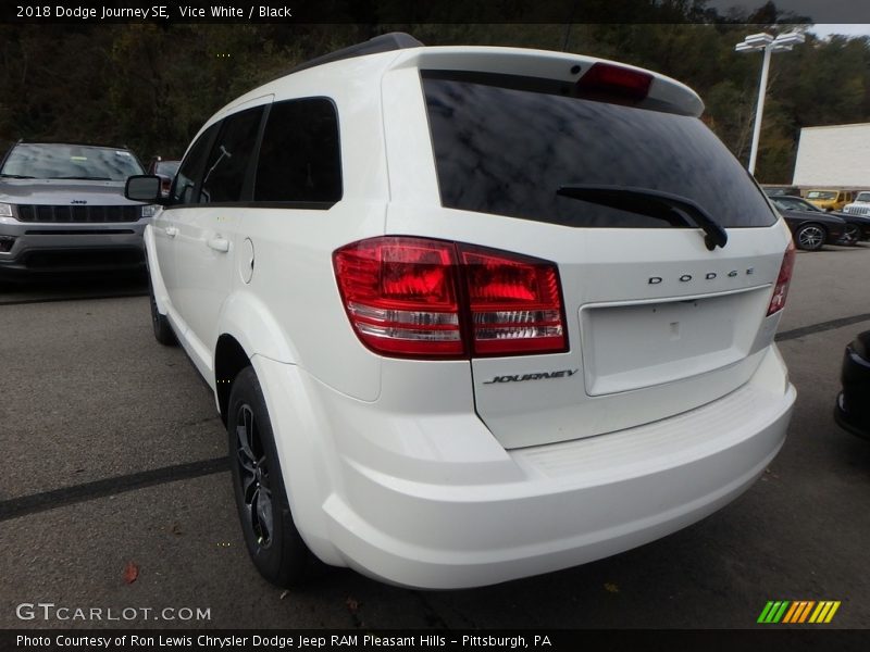 Vice White / Black 2018 Dodge Journey SE