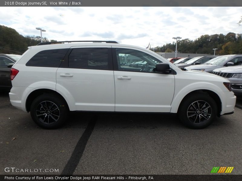 Vice White / Black 2018 Dodge Journey SE