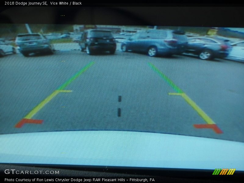 Vice White / Black 2018 Dodge Journey SE