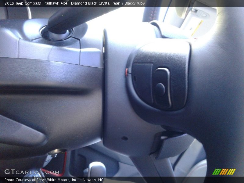 Diamond Black Crystal Pearl / Black/Ruby 2019 Jeep Compass Trailhawk 4x4