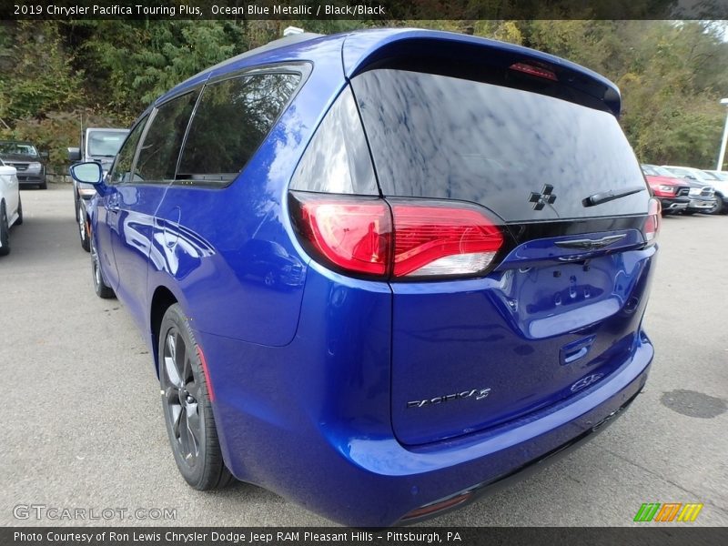 Ocean Blue Metallic / Black/Black 2019 Chrysler Pacifica Touring Plus
