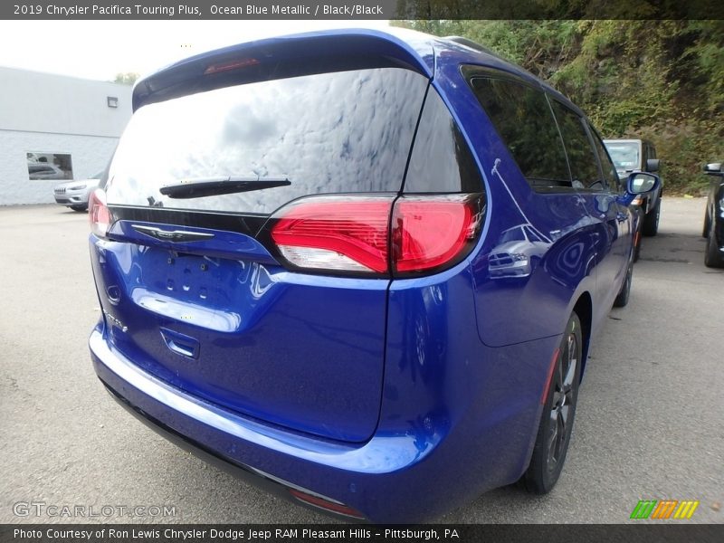 Ocean Blue Metallic / Black/Black 2019 Chrysler Pacifica Touring Plus