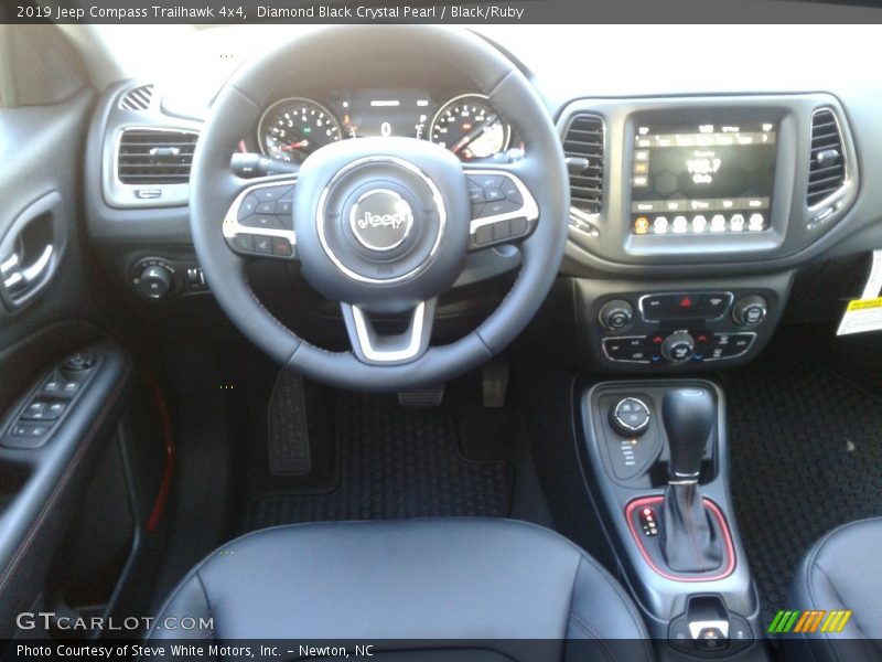 Diamond Black Crystal Pearl / Black/Ruby 2019 Jeep Compass Trailhawk 4x4