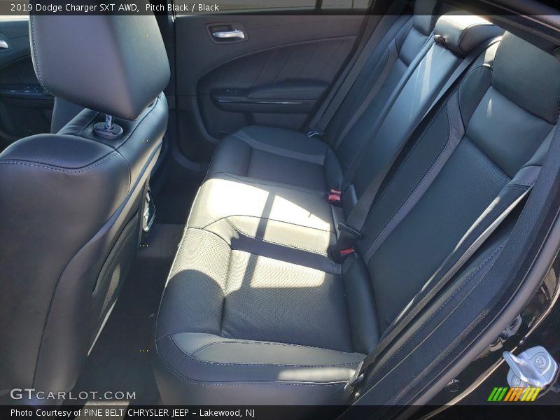 Pitch Black / Black 2019 Dodge Charger SXT AWD