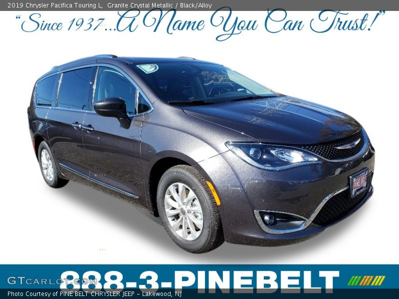 Granite Crystal Metallic / Black/Alloy 2019 Chrysler Pacifica Touring L