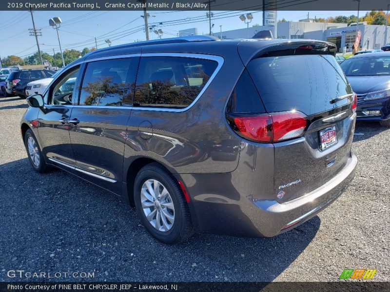 Granite Crystal Metallic / Black/Alloy 2019 Chrysler Pacifica Touring L