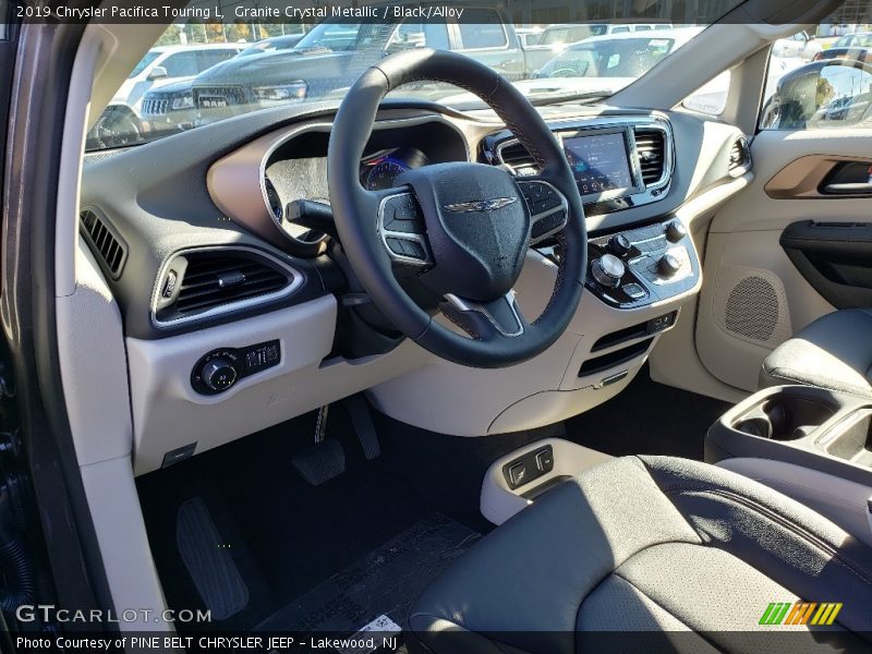 Granite Crystal Metallic / Black/Alloy 2019 Chrysler Pacifica Touring L