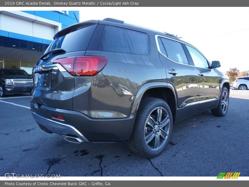 Smokey Quartz Metallic / Cocoa/Light Ash Gray 2019 GMC Acadia Denali