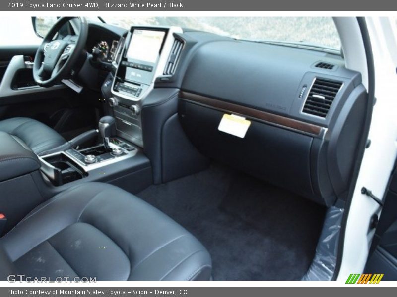 Blizzard White Pearl / Black 2019 Toyota Land Cruiser 4WD