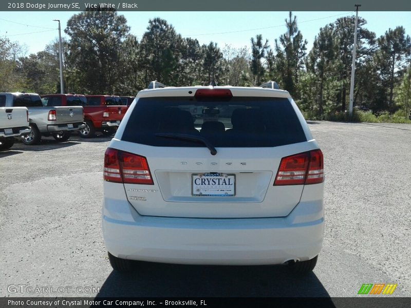Vice White / Black 2018 Dodge Journey SE