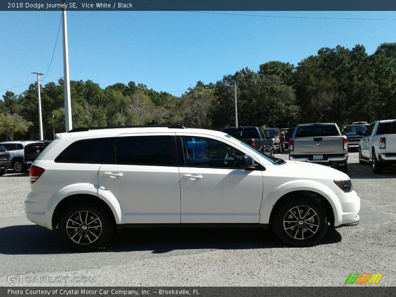 Vice White / Black 2018 Dodge Journey SE