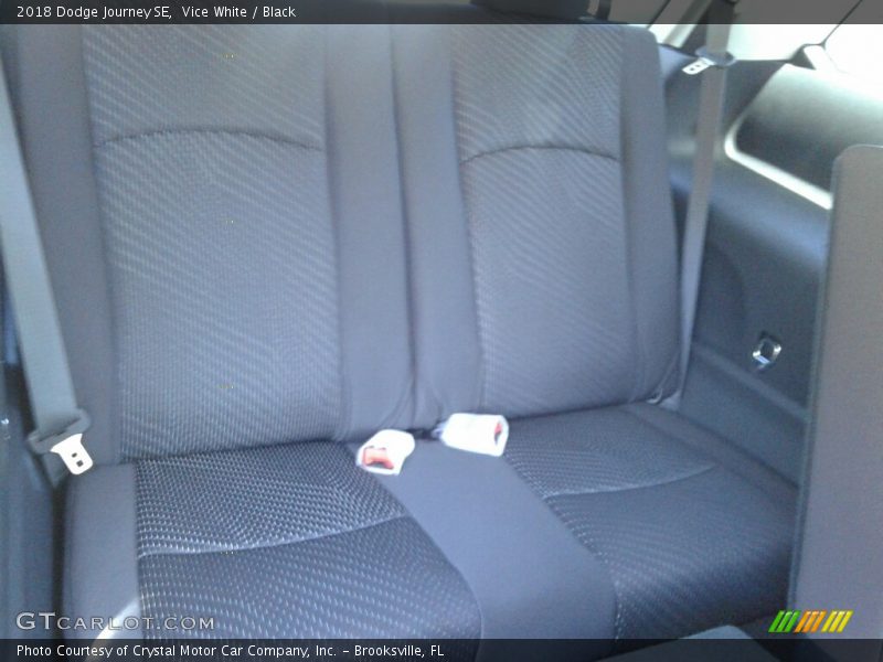 Vice White / Black 2018 Dodge Journey SE