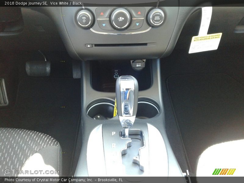 Vice White / Black 2018 Dodge Journey SE