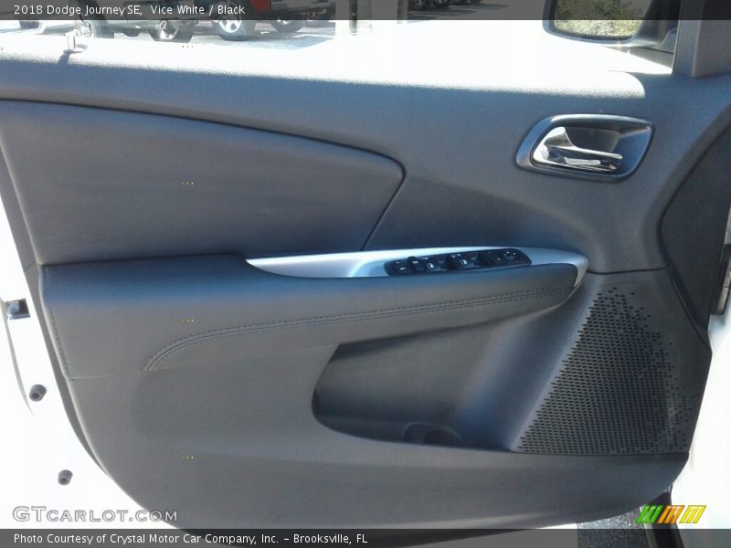 Vice White / Black 2018 Dodge Journey SE
