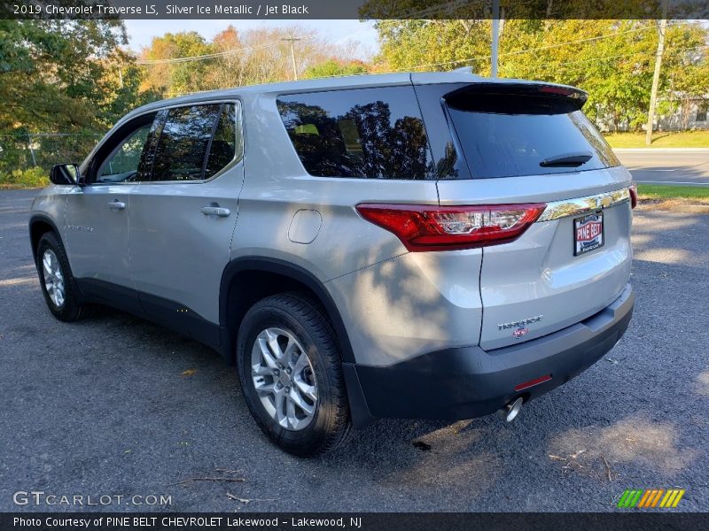 Silver Ice Metallic / Jet Black 2019 Chevrolet Traverse LS