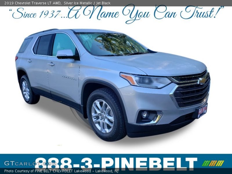 Silver Ice Metallic / Jet Black 2019 Chevrolet Traverse LT AWD