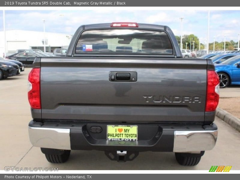 Magnetic Gray Metallic / Black 2019 Toyota Tundra SR5 Double Cab